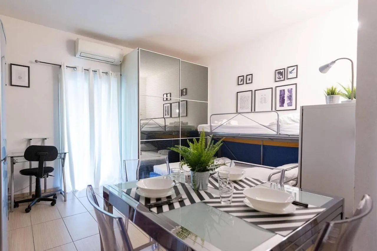 Apartment Monte Nero 29 Milano 0*,